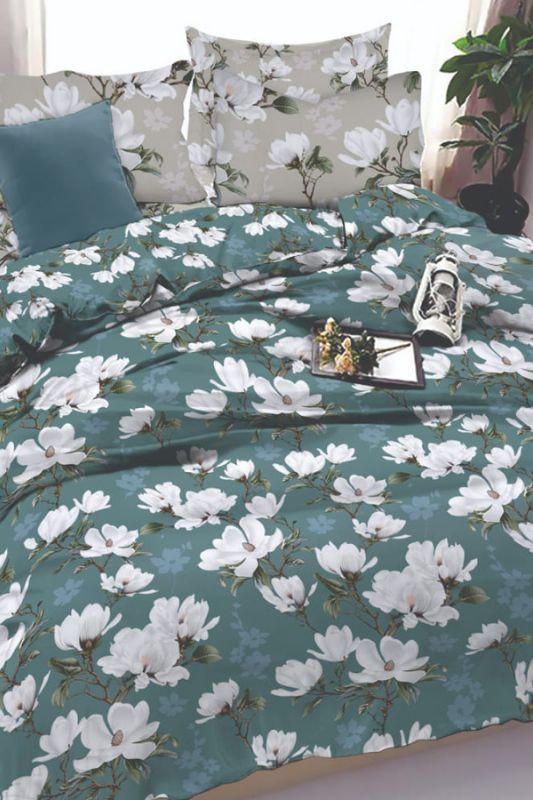 Комплект сімейної постільної білизни